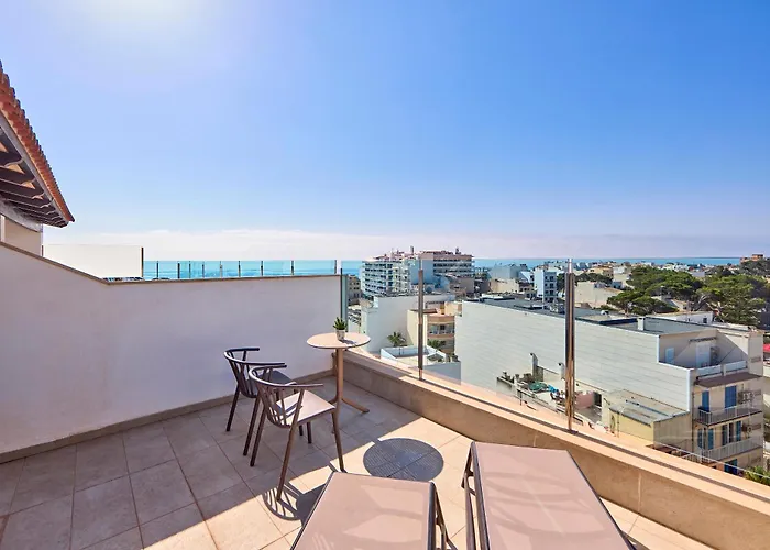 Universal Hotel Perla